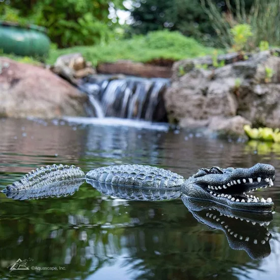 Aquascape Floating Alligator Decoy - Image 3